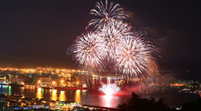Feuerwerk am Nationalfeiertag auch online live zu sehen Foto von einer Probe des Feuerwerks in Kaohsiung (Foto: CNA)