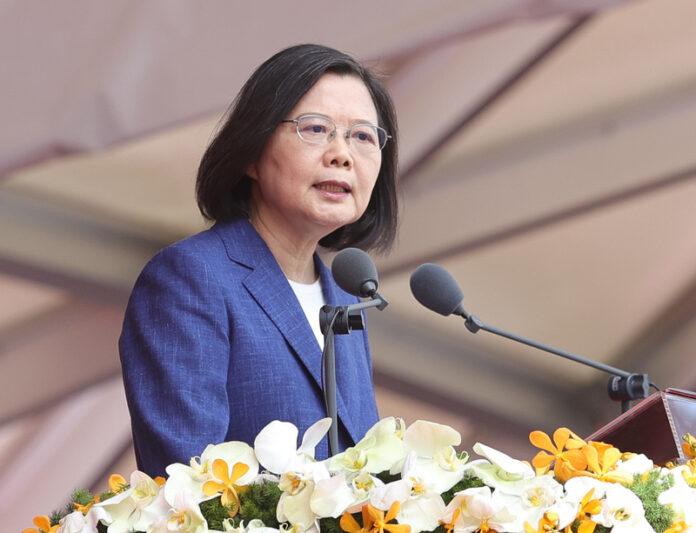 Präsidentin Tsai Ing-wen hält ihre Nationalfeiertagsansprache (Foto: CNA)