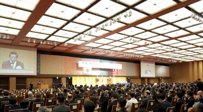 Celebraciones del Doble Diez en Indonesia y Japón