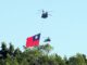 (Double Ten 2021) Pesawat Militer Bawa Bendera Raksasa Mengitari Langit Taipei