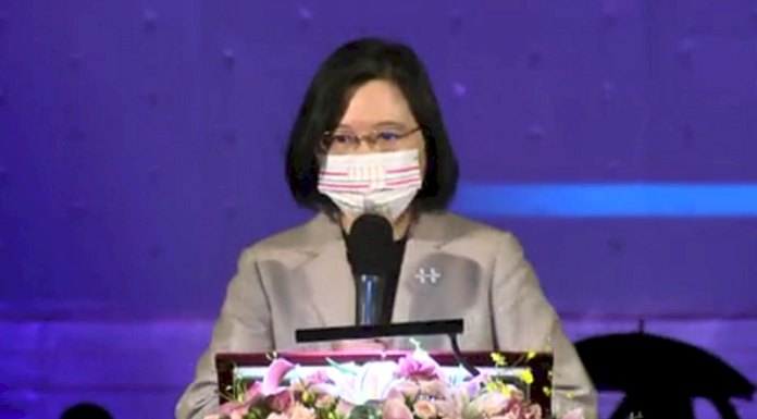 國慶光雕致敬奧運英雄 總統:他們凝聚全國上下