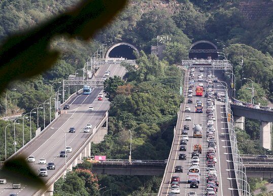 國慶連假首日 國道早上部分路段壅塞