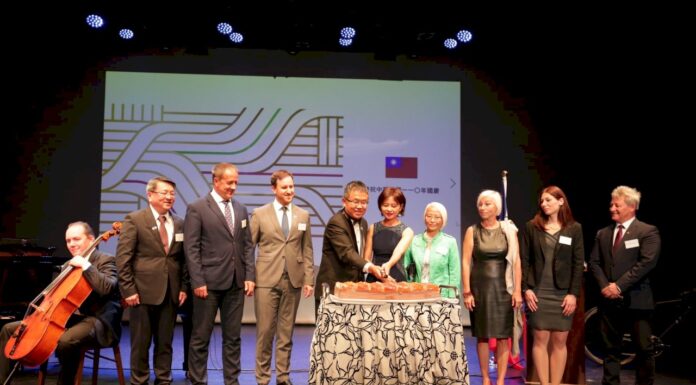 歐洲各國及澳洲慶雙十 劉世忠匈牙利語演講驚豔外賓