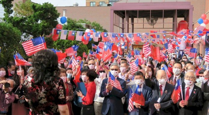 紐約疫情緩和 皇后區僑界慶雙十再現盛況