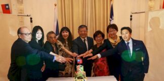 英國僑界慶雙十藝術家展創意 期待疫後國際接軌