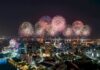 Espectáculo de fuegos artificiales del Doble Diez atrae a más de 300 000 personas