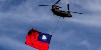 Tổ chức các hoạt động Quốc khánh, Du Tích Khôn bày tỏ sự cảm ơn tới nhân viên phòng dịch và y tế