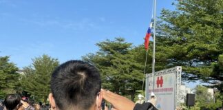 Khắp nơi trên toàn Đài Loan đều có tổ chức Lễ chào cờ mừng Quốc khánh, nhưng cũng không lơ là công tác phòng chống dịch