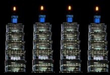 Taipei 101 Merayakan HUT Taiwan dengan Menyalakan Lampu Tulisan Ucapan