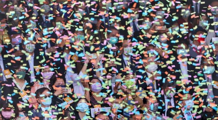 Сенаторы США поздравили тайваньцев с Национальным днём КР