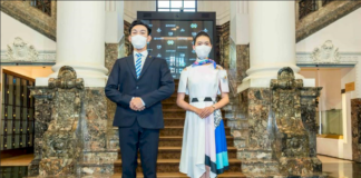 (Double Ten) Memperlihatkan Warna dan Elemen Taiwan, Desainer Justin Chou Merancang Seragam Pramutamu Hari Nasional ROC 2022