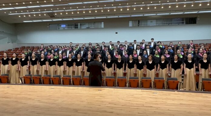 双十国慶節祝賀式典、100人が「国慶礼讚」で「みな同じ道」歌う