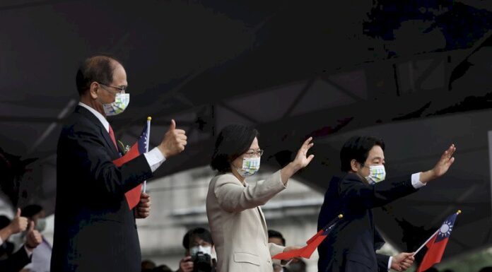 國慶談話 總統:台灣會挑起自我防衛責任 不會坐等命運被決定