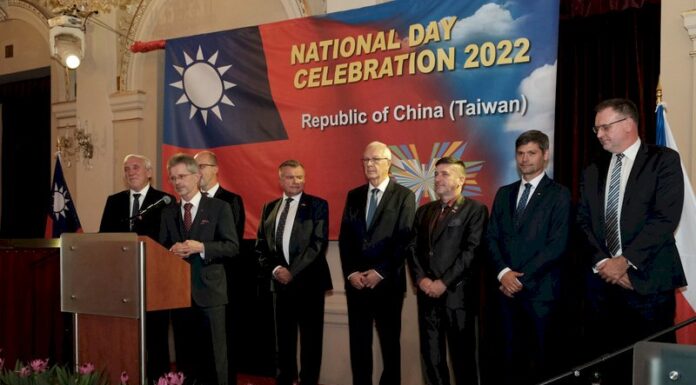 布拉格雙十國慶酒會 國會議長維特齊與多位友台議員出席