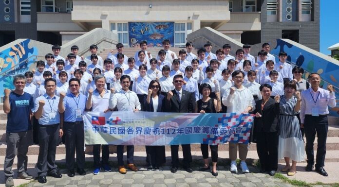 澎湖天籟獲肯定 馬公高中合唱團首次領唱國歌