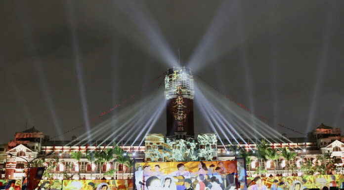 國慶光雕展開演 蔡總統邀民眾感受台灣進步力量