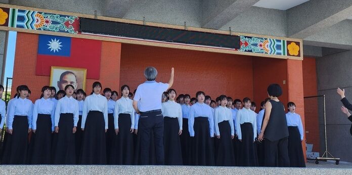 國慶大會領唱國歌 馬公高中合唱團搭機赴台北