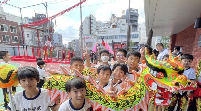 橫濱慶雙十國慶 謝長廷喊中華民國萬歲、台日友好
