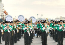 “Hiệp sĩ Ngọc Bích” diễn tấu tại Cao Hùng, thu hút hơn nghìn người ra bến cảng xem biểu diễn