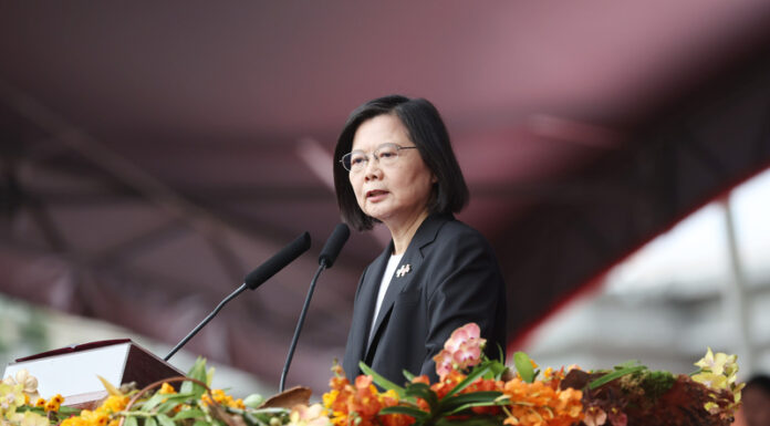 Tsai Ing-wen : La paix est la seule option à travers le détroit de Taïwan